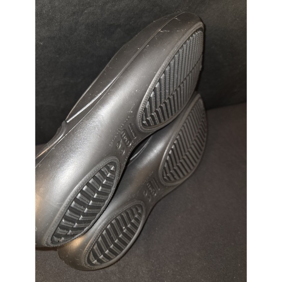 Crocs Shoes Womens 9 Alice Mary Jane Flats Comfort Black Rubber Slip On Low Top - Picture 9 of 9